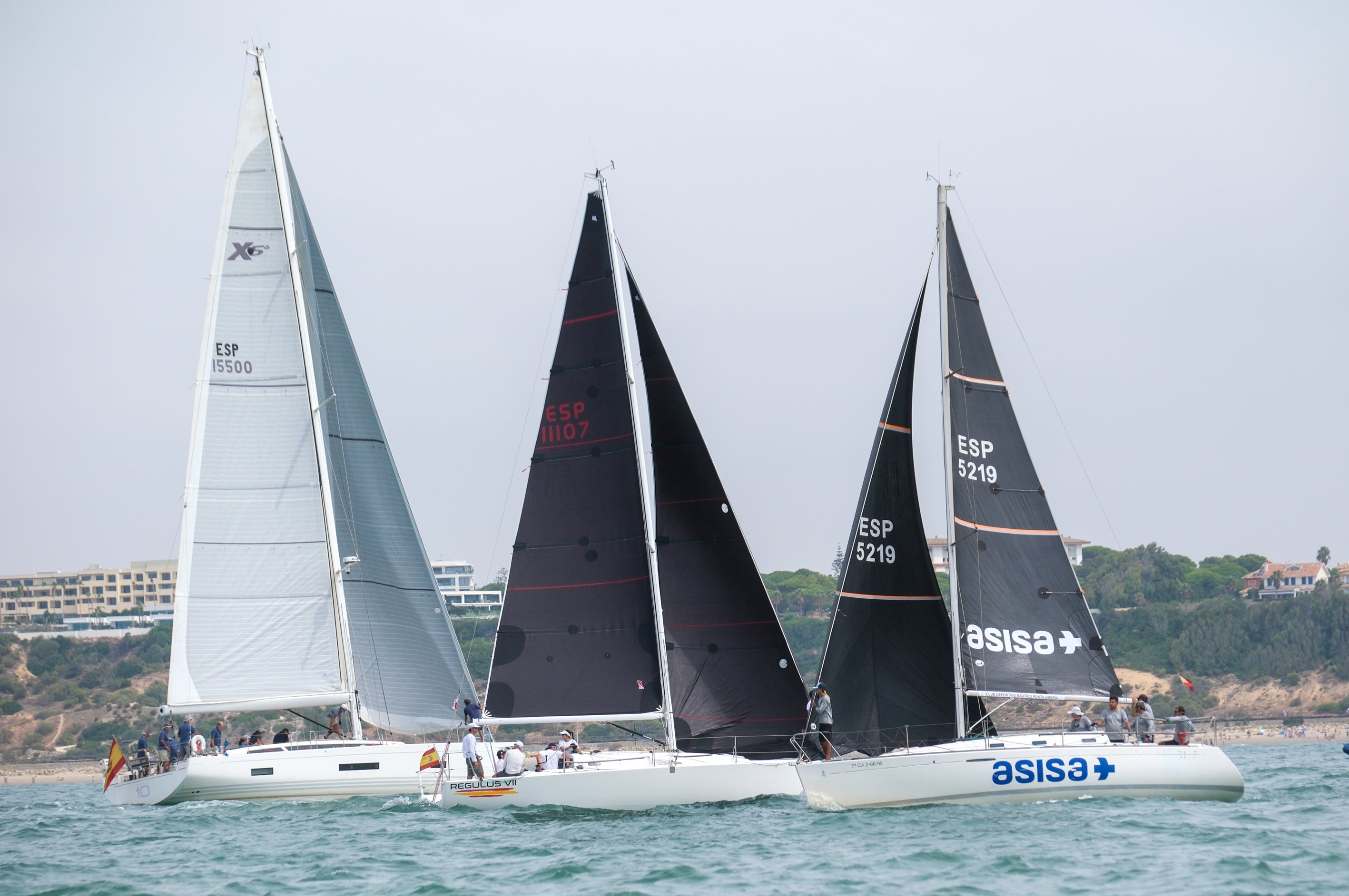 FOTOS: El Brujo de Federico Linares, campeón absoluto de la LIV Semana Náutica de El Puerto