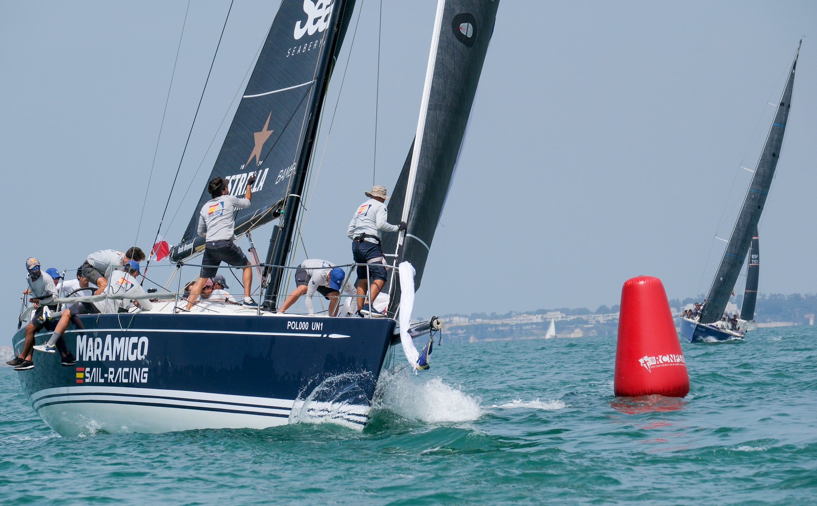 FOTOS: El Brujo de Federico Linares, campeón absoluto de la LIV Semana Náutica de El Puerto