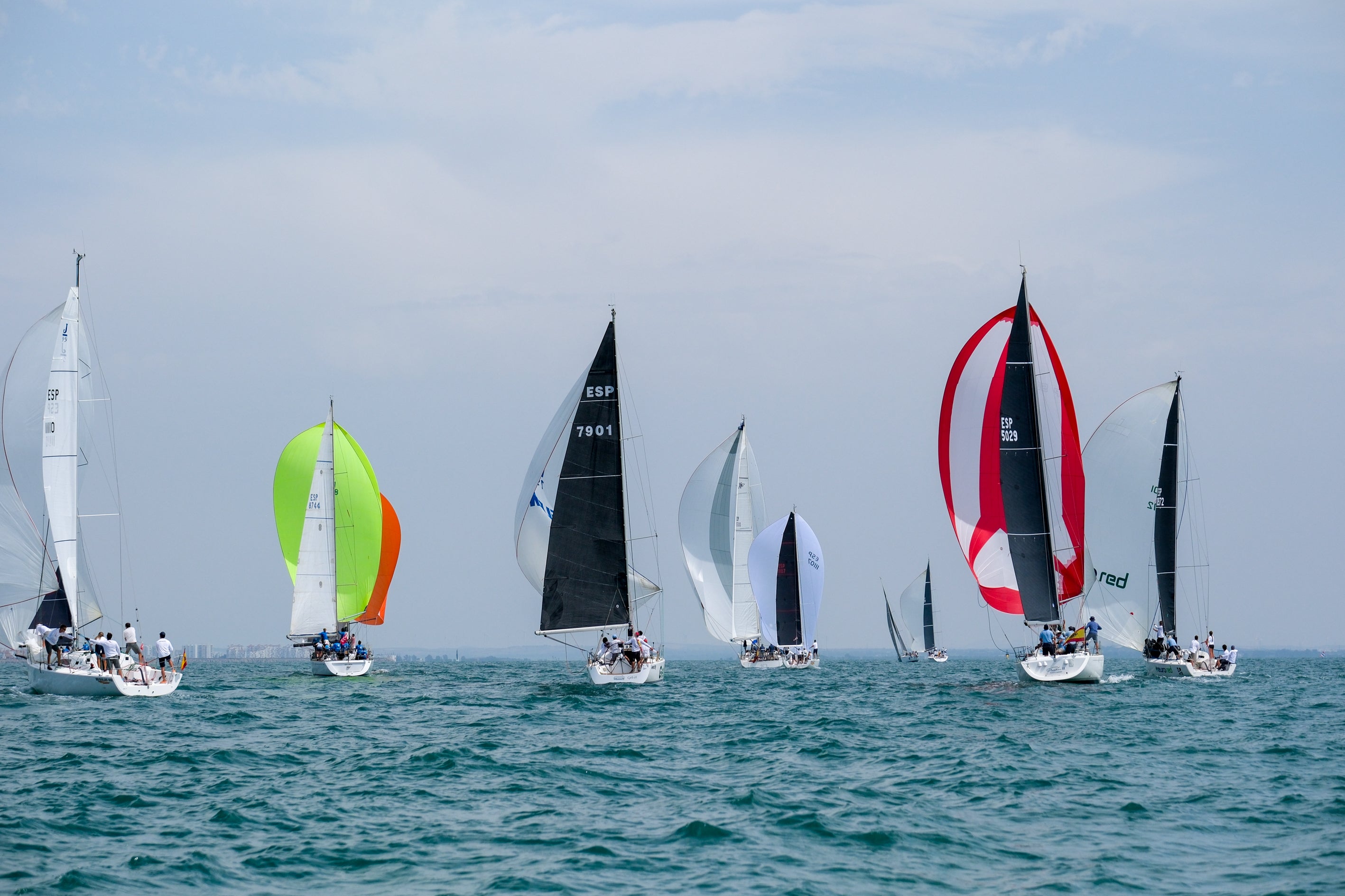 FOTOS: El Brujo de Federico Linares, campeón absoluto de la LIV Semana Náutica de El Puerto