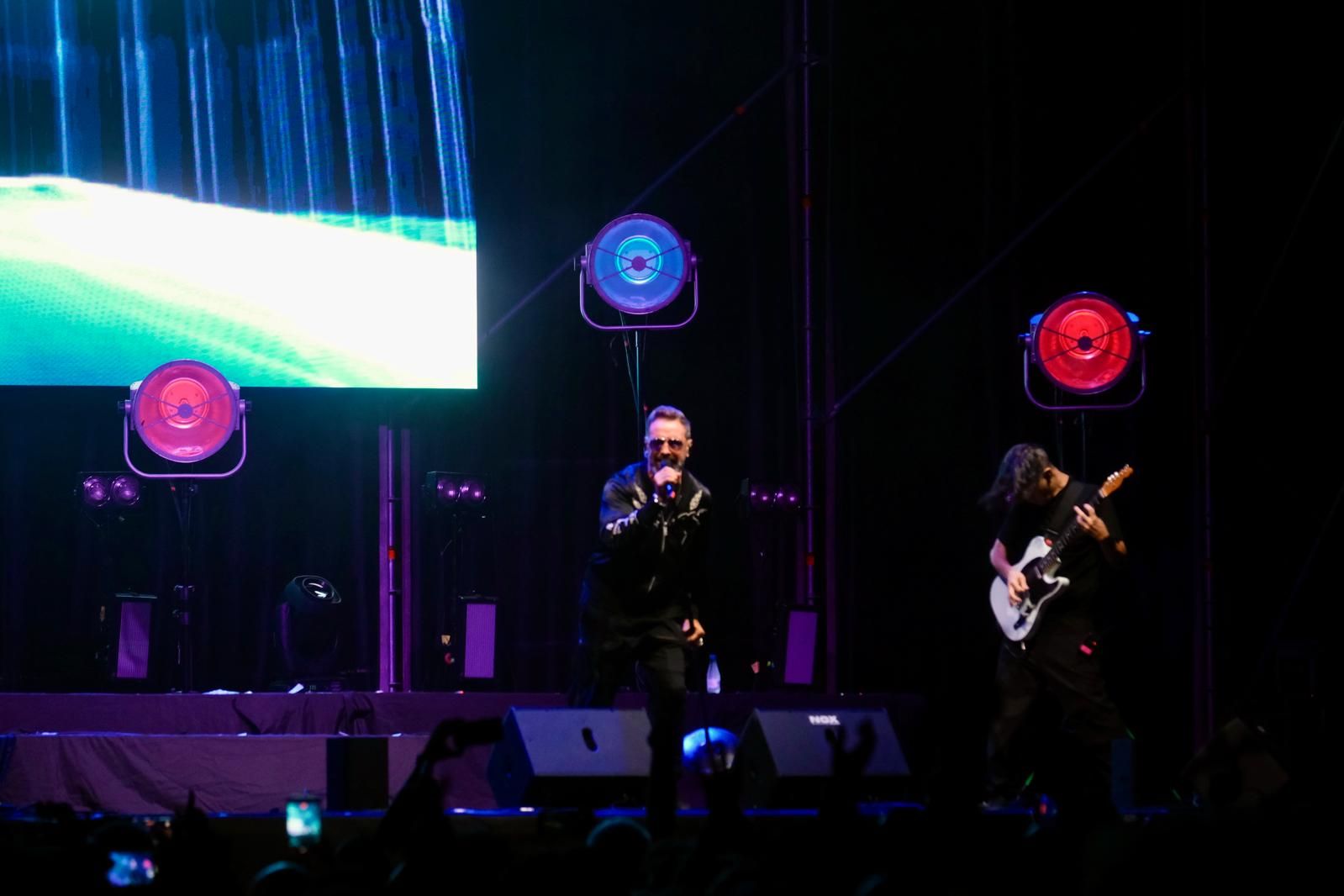 Fotos: Los ojos en Cádiz miran con ilusión las historias de amor de OBK