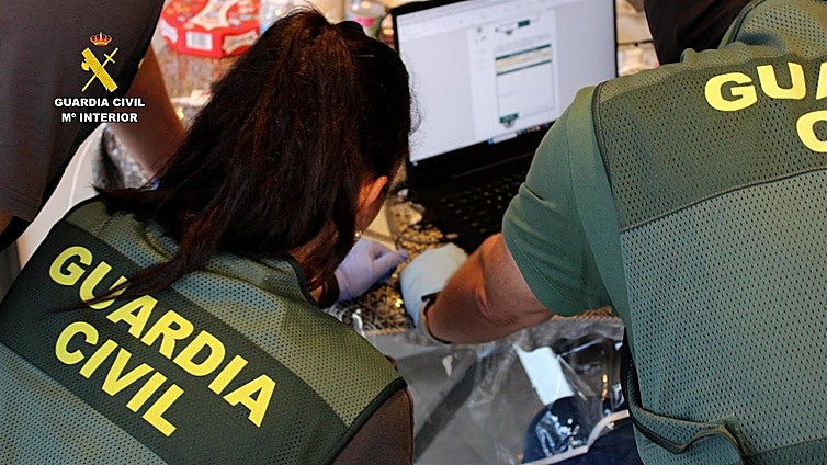 Detenido en Algeciras un acusa de tres delitos de acoso sexual a una menor en Teruel