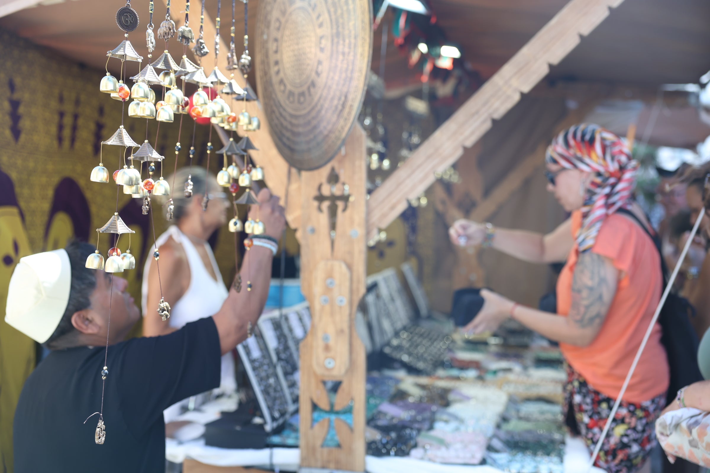 Gran ambiente en la segunda jornada del Mercado Andalusí en Cádiz