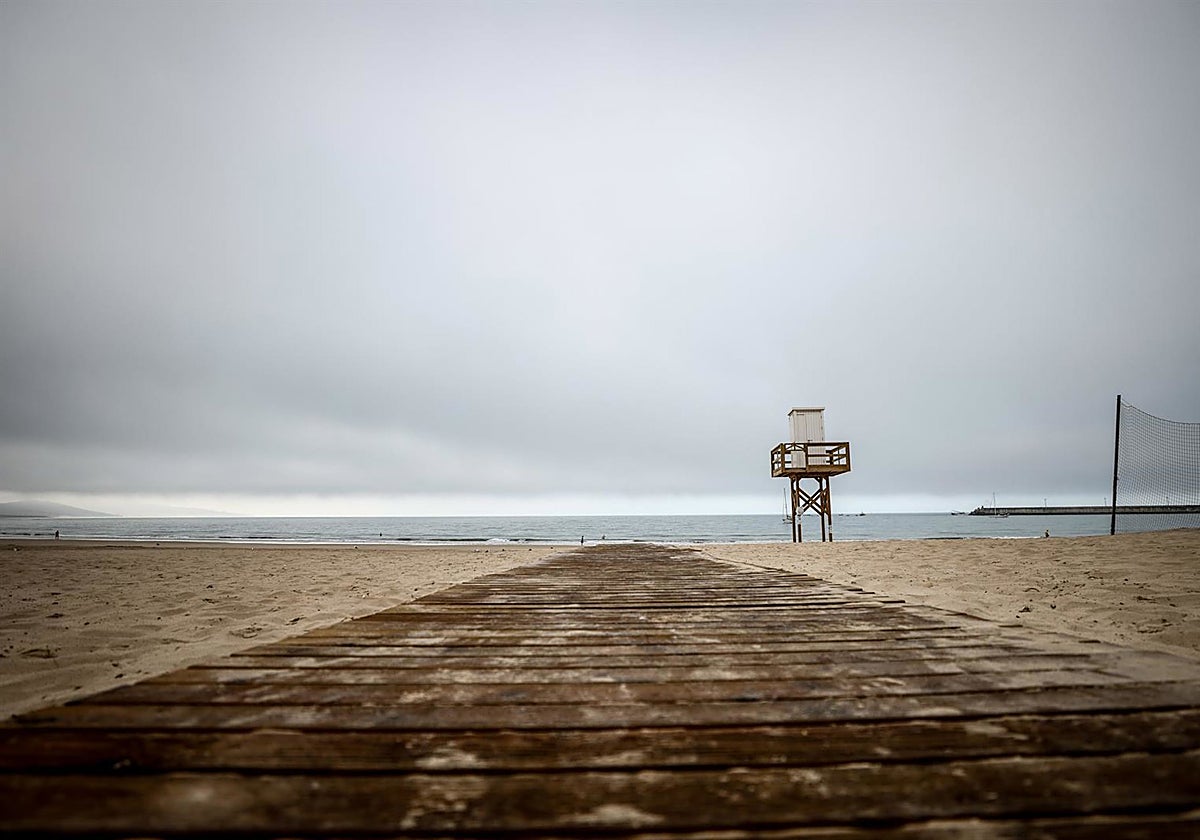 Llega el levante: aviso amarillo este viernes por viento y oleaje con rachas máximas de hasta 80 km/h