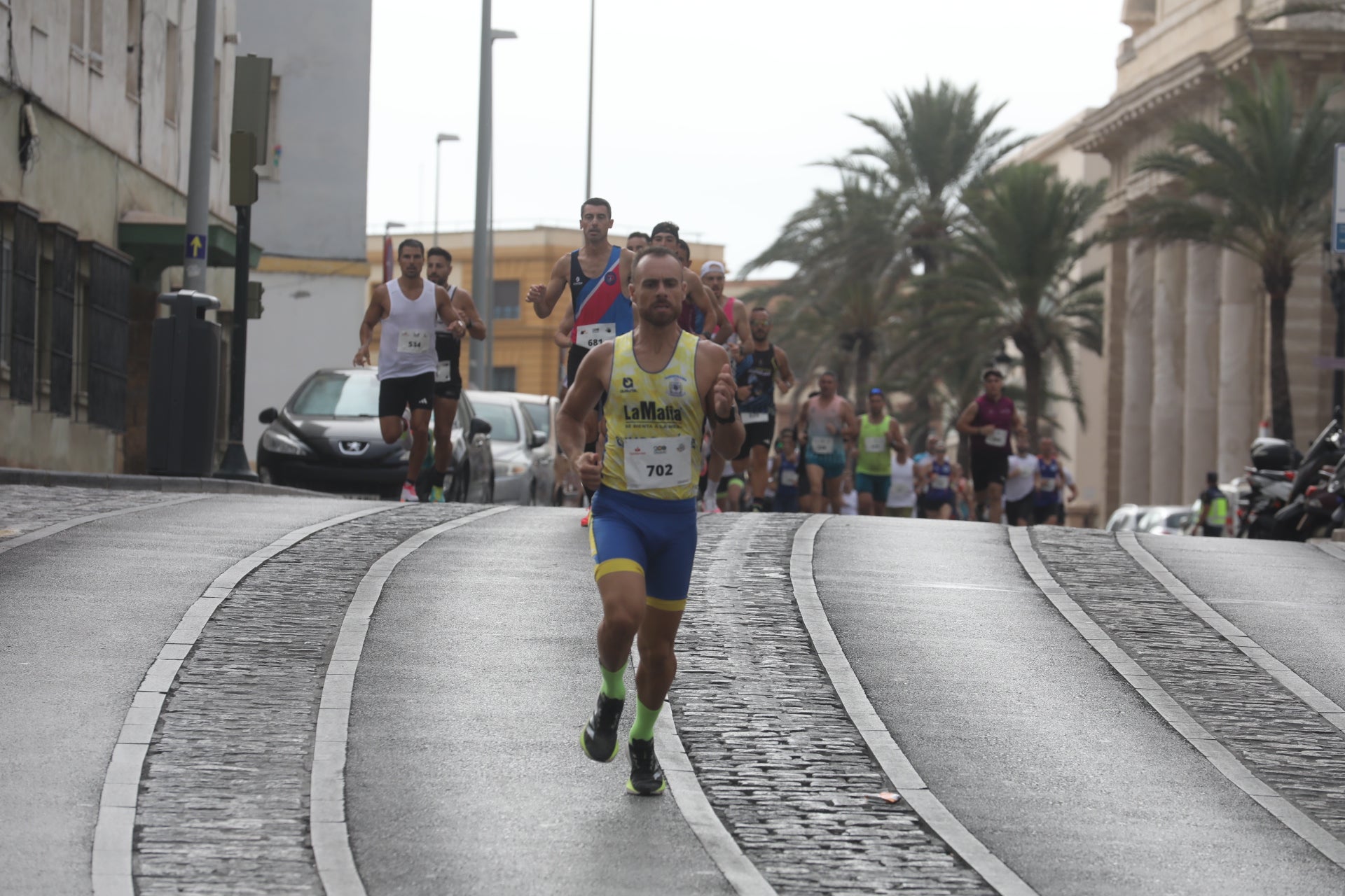 Fotos: Las imágenes de la carrera solidaria por las enfermedades raras de la Policía Nacional en Cádiz