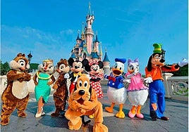 Fraude en paquetes turísticos: familias de Cádiz y Sevilla se quedan sin entradas a Disneyland
