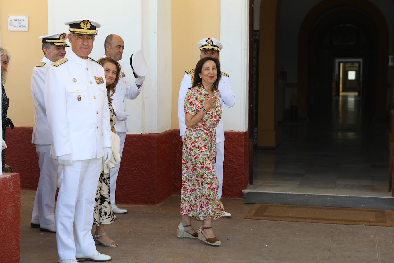 Fotos: Margarita Robles inaugura el curso académico en la Escuela de Suboficiales de la Armada en San Fernando