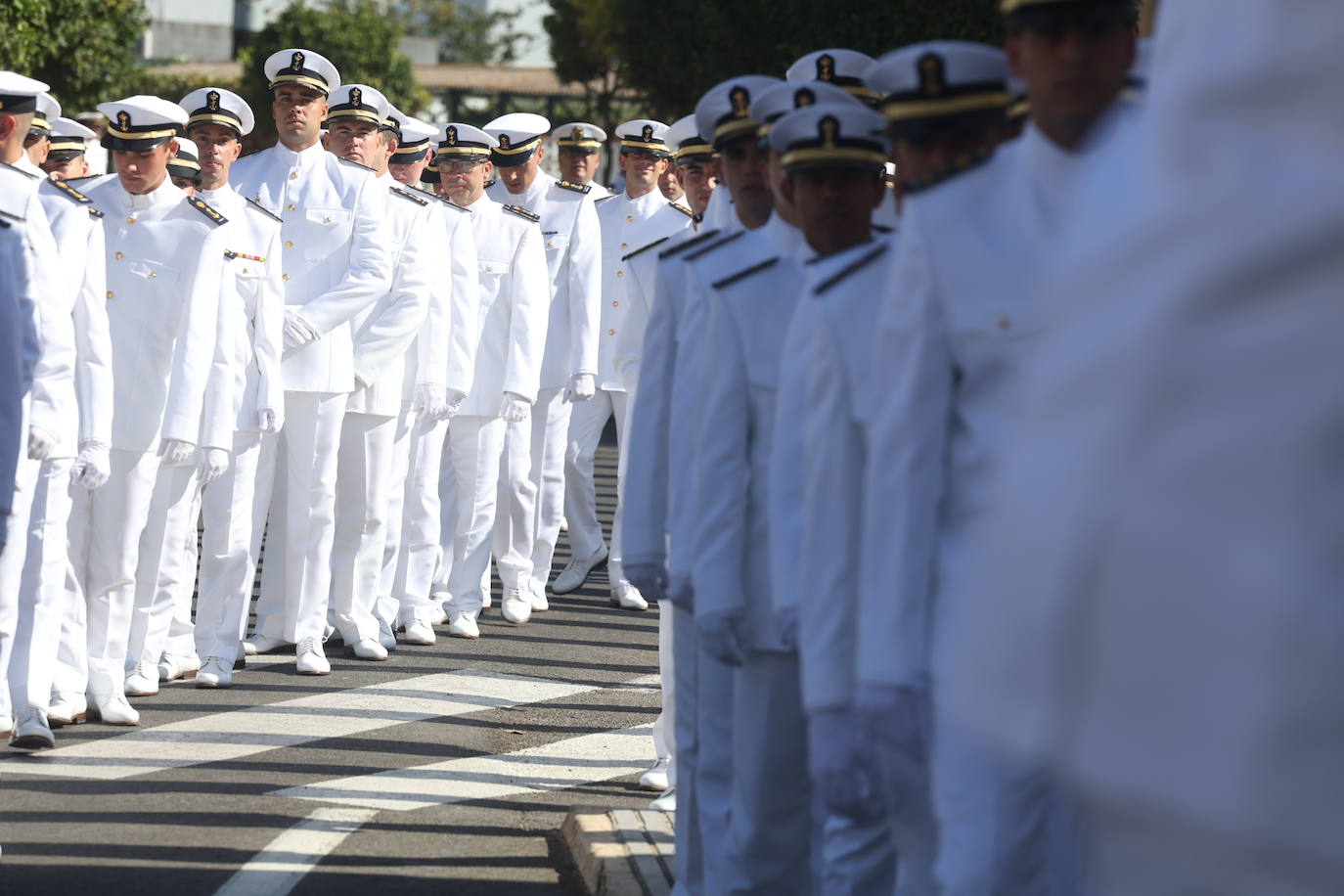 Fotos: Margarita Robles inaugura el curso académico en la Escuela de Suboficiales de la Armada en San Fernando