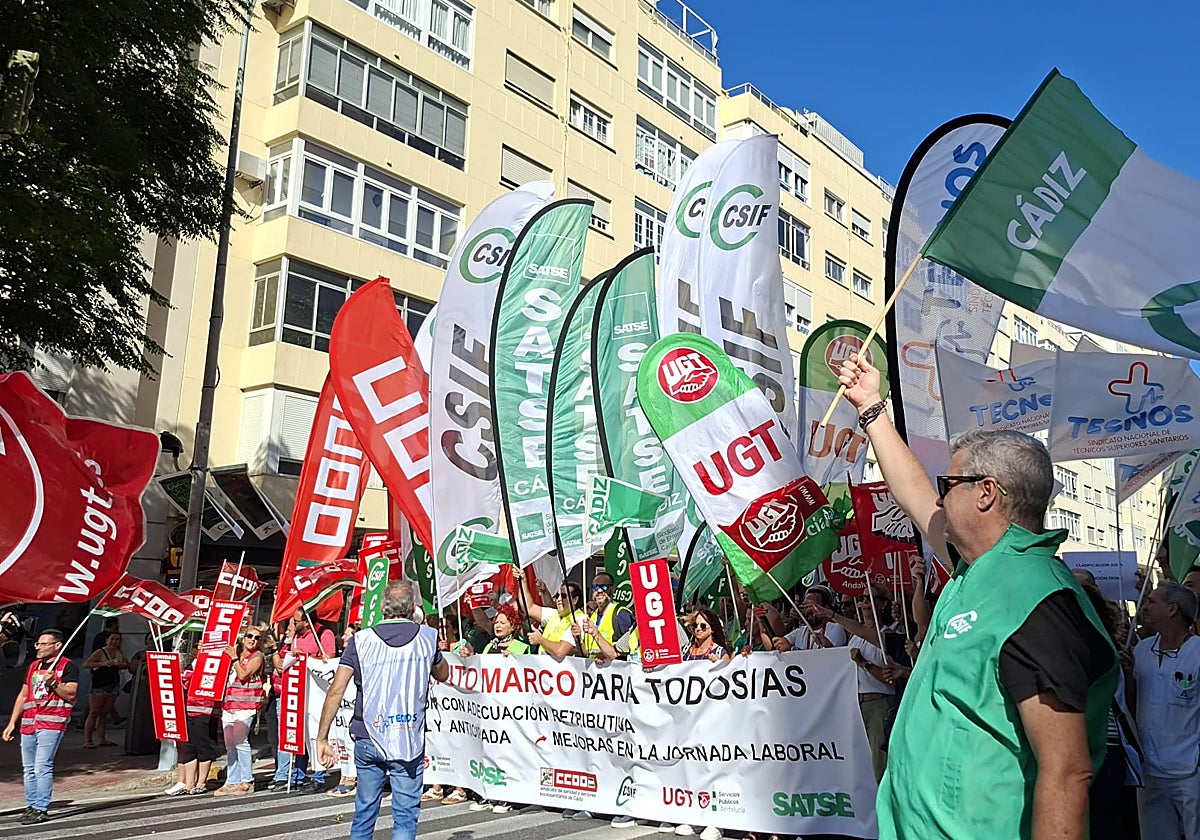 Los trabajadores sanitarios de Cádiz se suman a las movilizaciones y reclaman un «Estatuto Marco para avanzar»