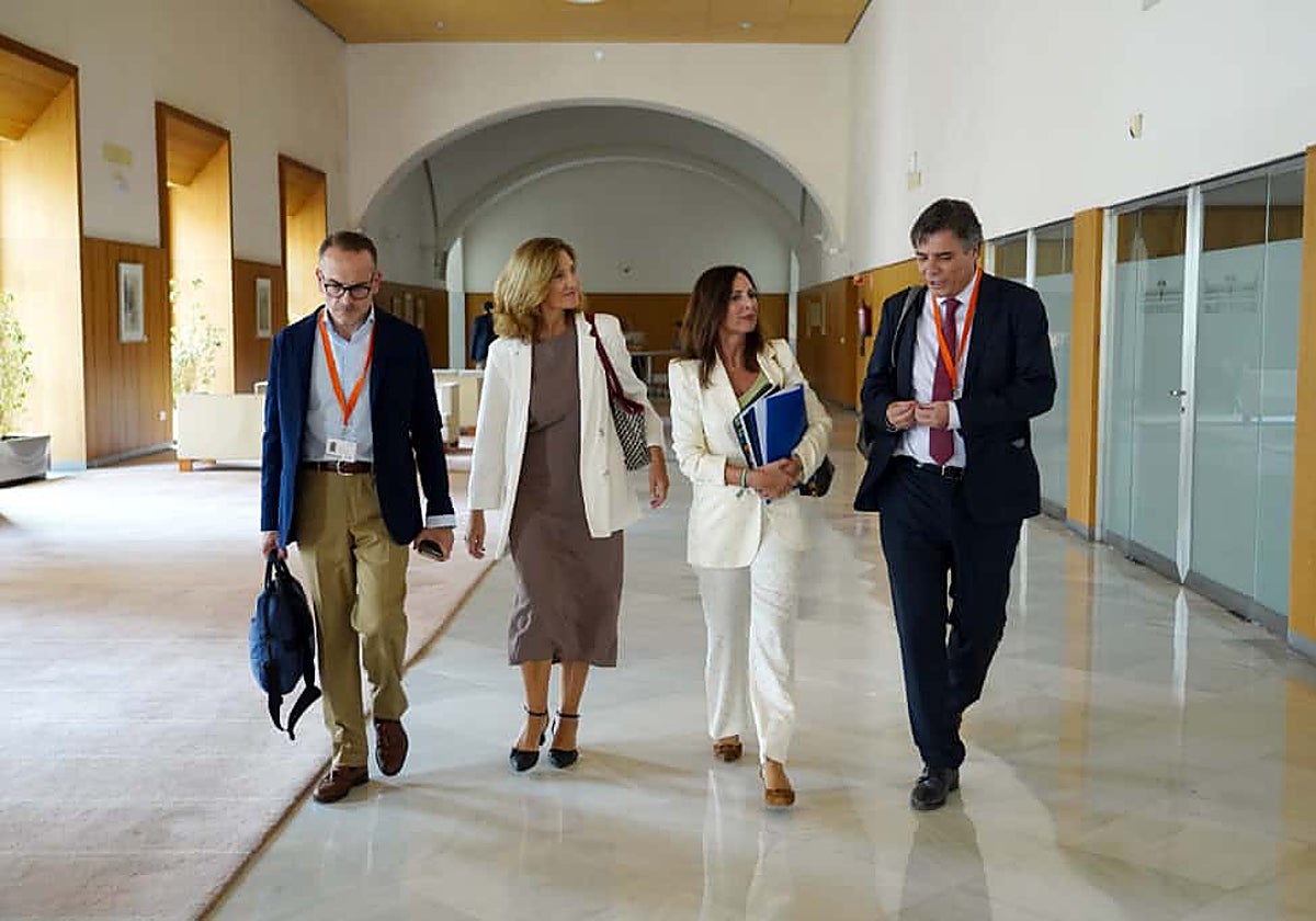 El aval hipotecario de la Junta permite a 236 gaditanos adquirir su primera vivienda