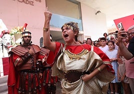 Lucha romana por los chicharrones en el Mercado de Abastos de Cádiz: Gadea musgades, panem, circus et chicharrones