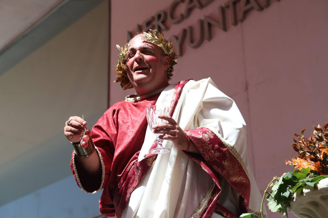 Lucha romana por los chicharrones en el Mercado de Abastos de Cádiz: Gadea musgades, panem, circus et chicharrones
