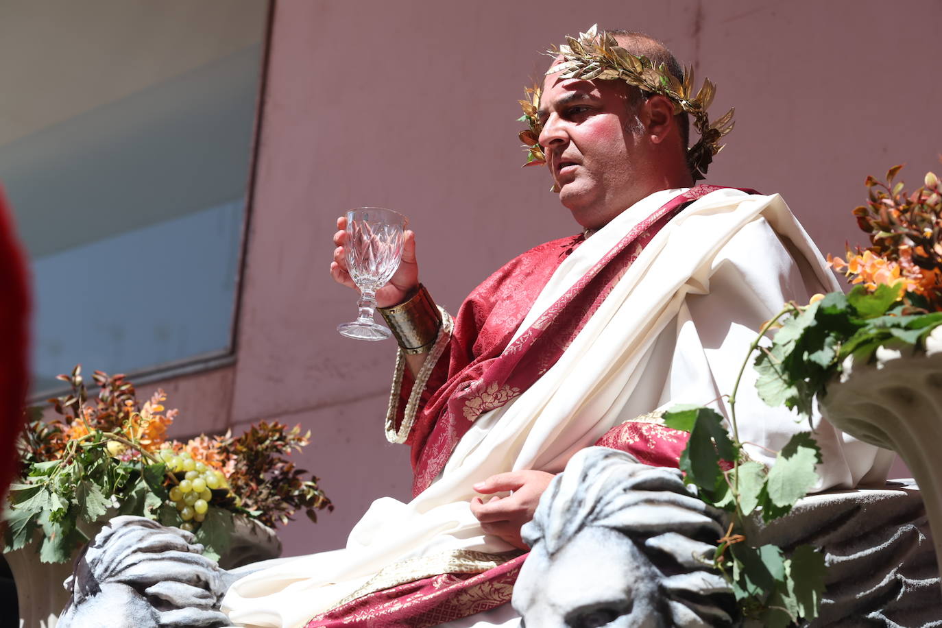 Lucha romana por los chicharrones en el Mercado de Abastos de Cádiz: Gadea musgades, panem, circus et chicharrones