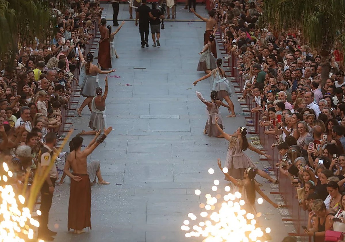 Programación de Cádiz Romana para este sábado: desfiles, cómics, talleres, recreaciones históricas y hasta un banquete imperial