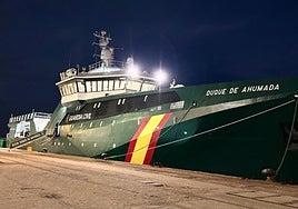 El patrullero oceánico 'Duque de Ahumada' se incorpora a su base en Cádiz tras su presentación en el Cantábrico