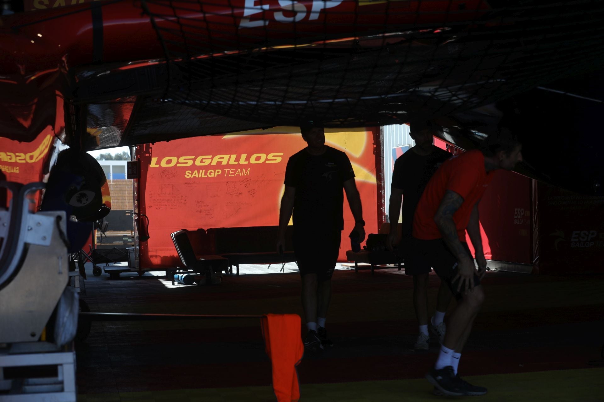 Fotos: Los últimos preparativos antes del inicio de la SailGP en Cádiz