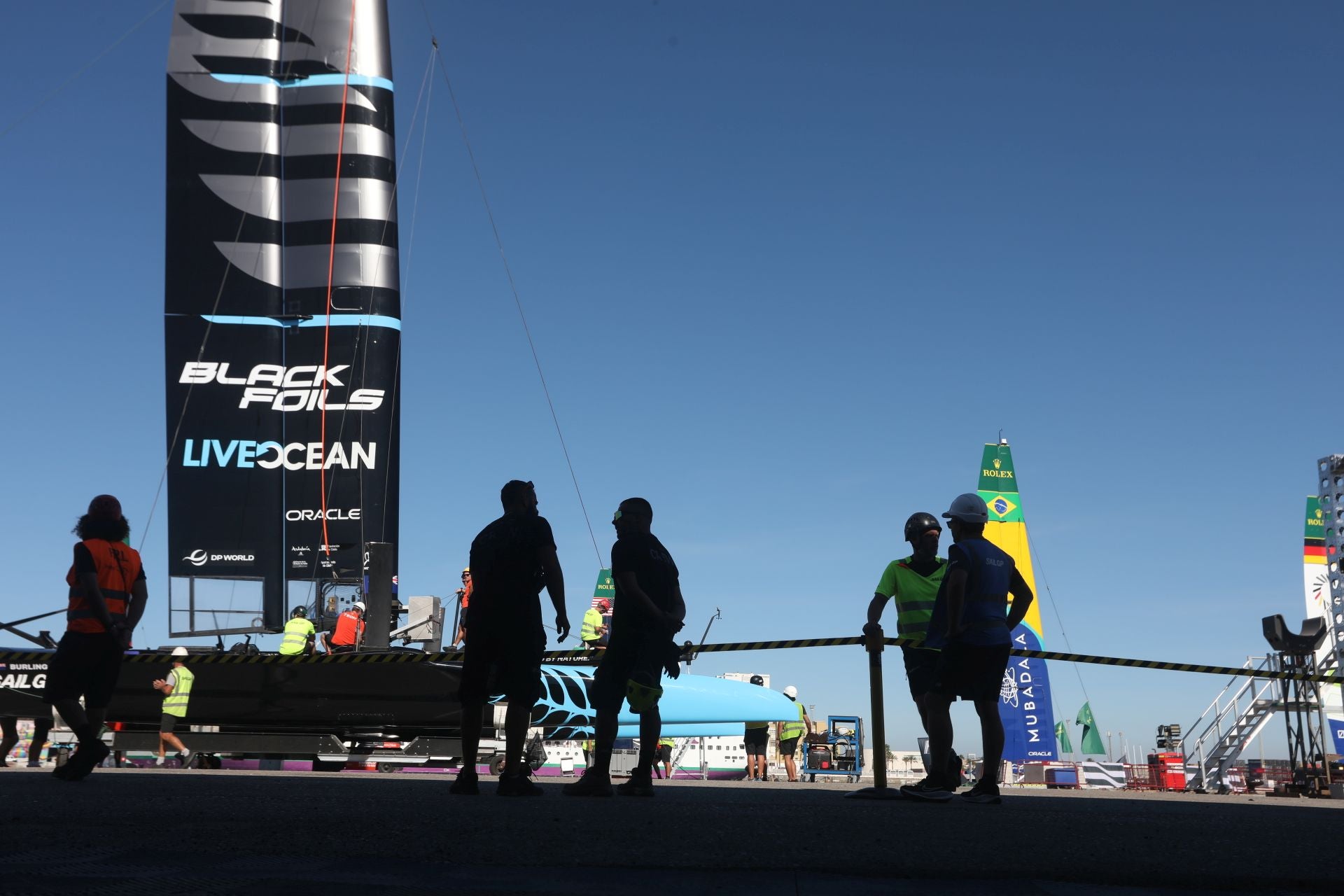 Fotos: Los últimos preparativos antes del inicio de la SailGP en Cádiz