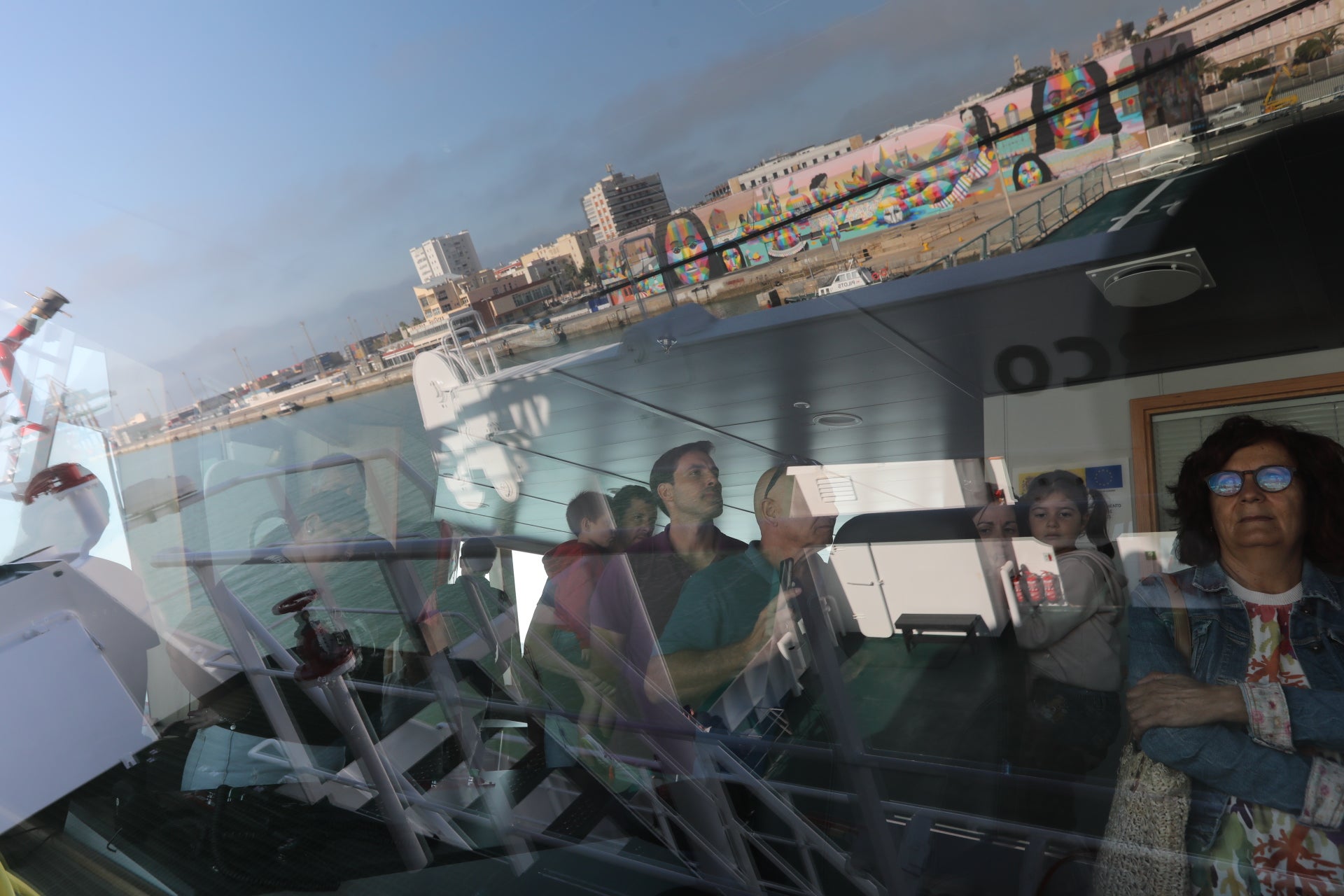 Fotos: Jornada de puertas abiertas en el &#039;Duque de Ahumada&#039; de la Guardia Civil en Cádiz
