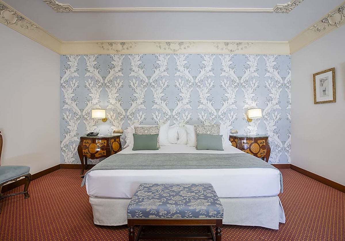 Así es el increíble hotel de cinco estrellas que acaba de abrir en la costa de Cádiz: se encuentra en un palacio del siglo XVIII