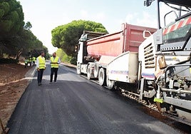 Cinco carreteras ya se han beneficiado del plan de asfaltado de Diputación de Cádiz