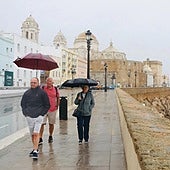 La lluvia amenaza el puente en Cádiz: estas son las previsiones de la Aemet para el fin de semana