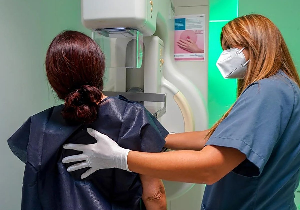 Este fallo judicial se produce en un momento especialmente delicado para el sistema de detección precoz de cáncer de mama en Andalucía