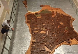 El Museo de las Cortes inicia los trabajos de restauración y conservación de la maqueta de Cádiz