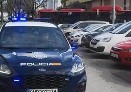 Del susto al alivio en Jerez: la Policía atrapa a un hombre que asaltó una pastelería en el centro con un arma simulada