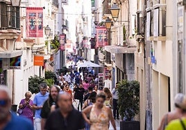 En Cádiz, la riqueza va por barrios