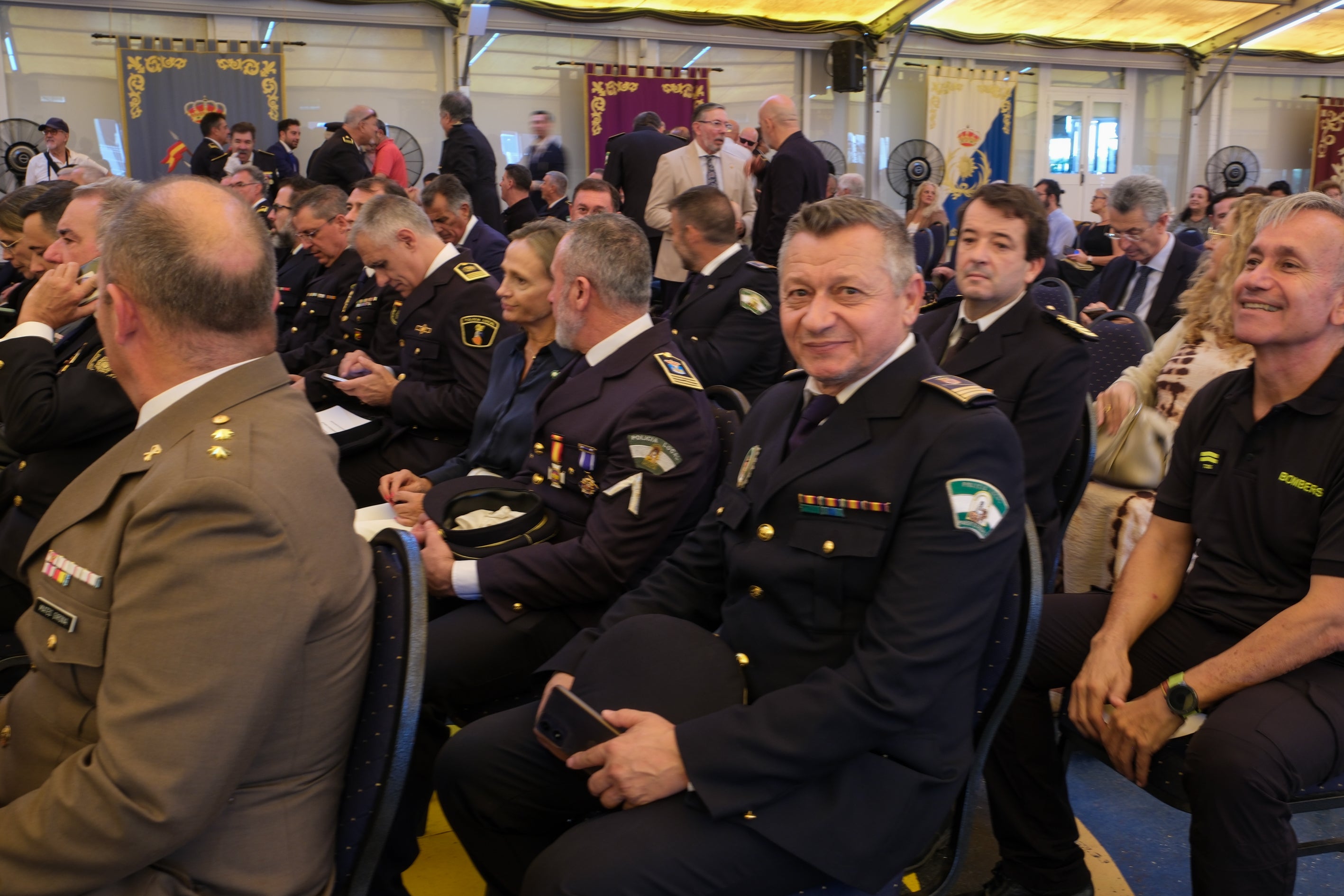 Honores al patrón de la Policía Local de Cádiz