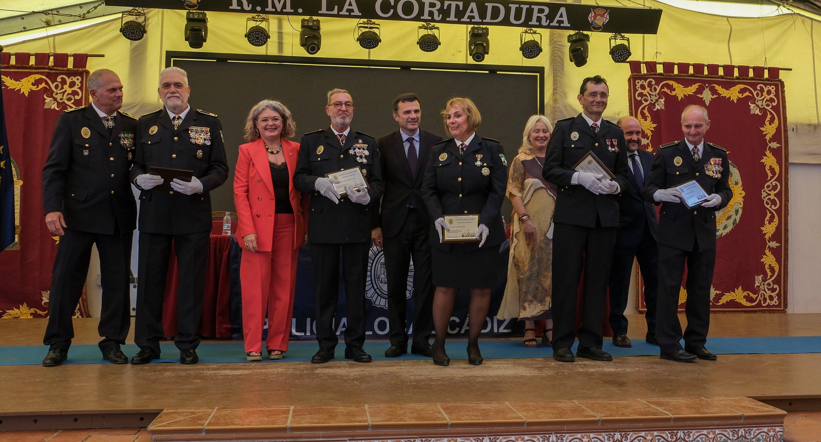 Honores al patrón de la Policía Local de Cádiz