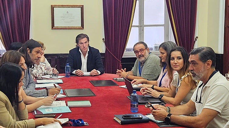 Cádiz trabaja contra el absentismo escolar