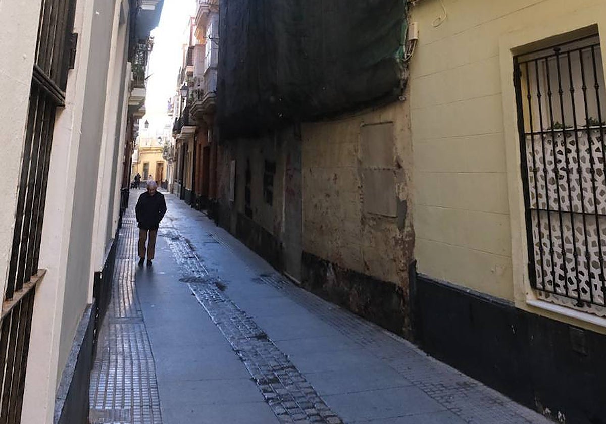 Finca abandonada en la calle Arbolí