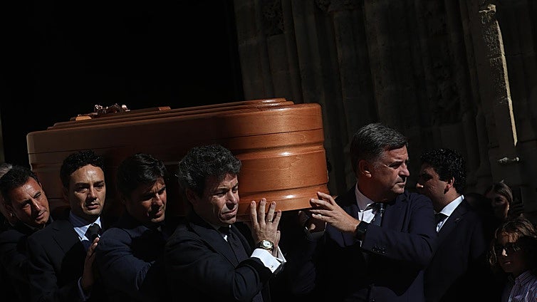 Palmas flamencas y arte taurino para despedir a Rafael de Paula: Jerez llora a su leyenda