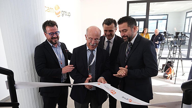 La inauguración de Elecam Group impulsa el suelo industrial de la antigua Altadis como polígono tecnológico de Cádiz