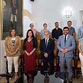 Concejales del PP de Arcos y Aipro tras firman un pacto de gobernabilidad en junio de 2023
