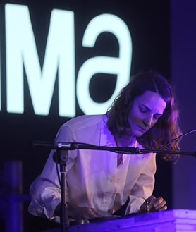 Imagen secundaria 2 - Clara de Asís protagoniza en Cádiz un viaje sonoro entre acústica, espacio y percepción con Microclima