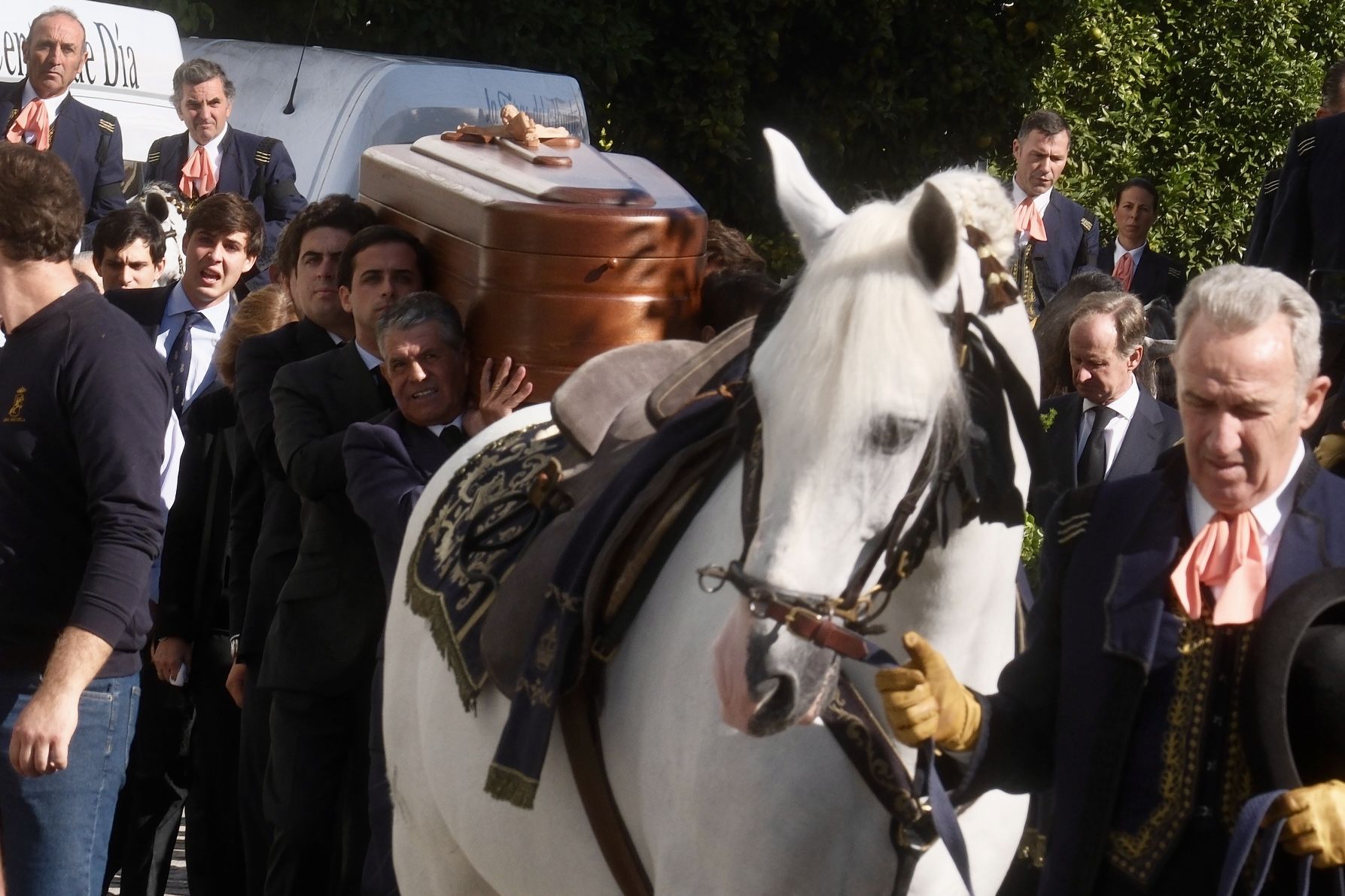 Fotos: Emotiva despedida a Álvaro Domecq Romero en la Catedral de Jerez