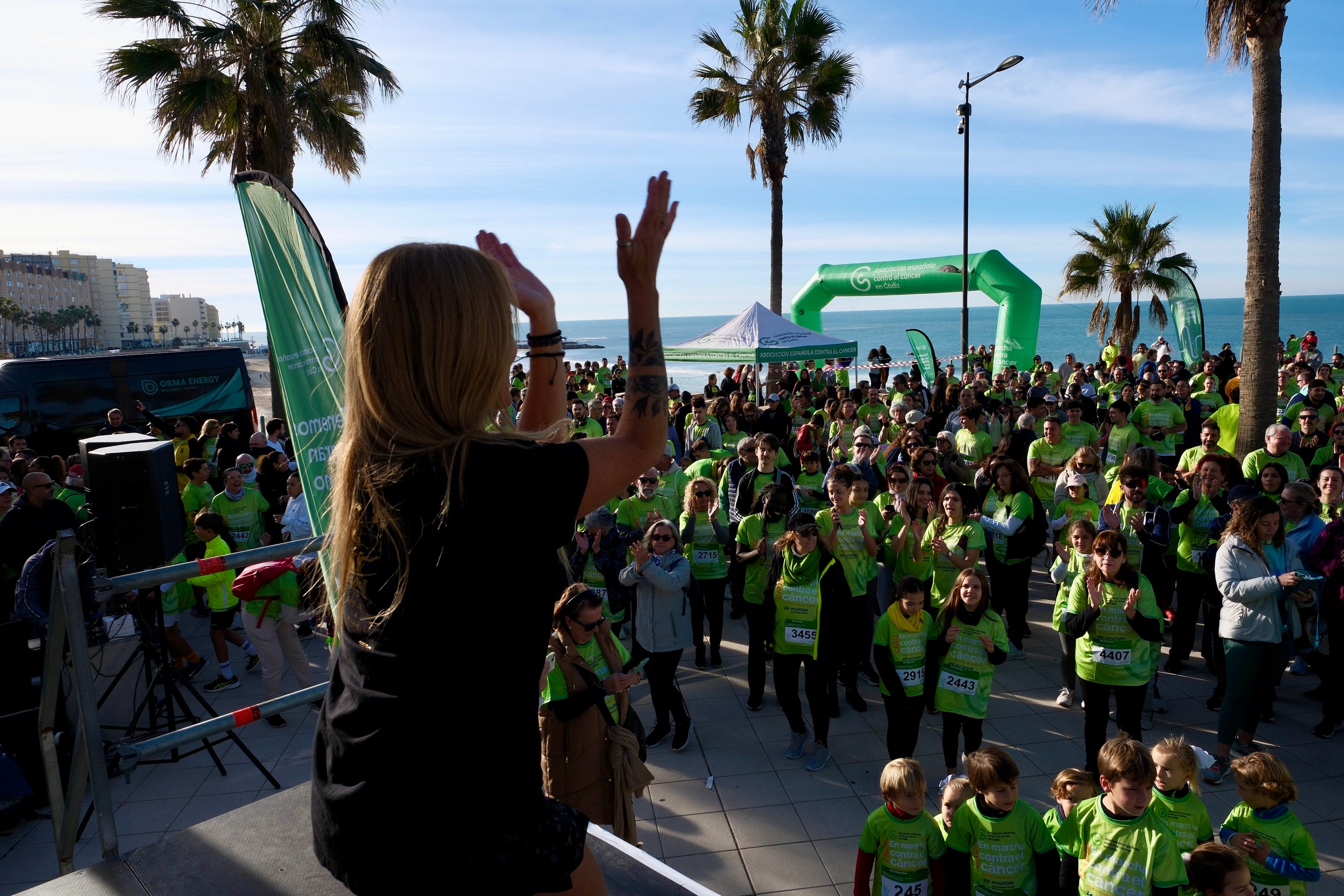 Más de 5.000 personas participan en la XI Carrera Cádiz en Marcha Contra el Cáncer