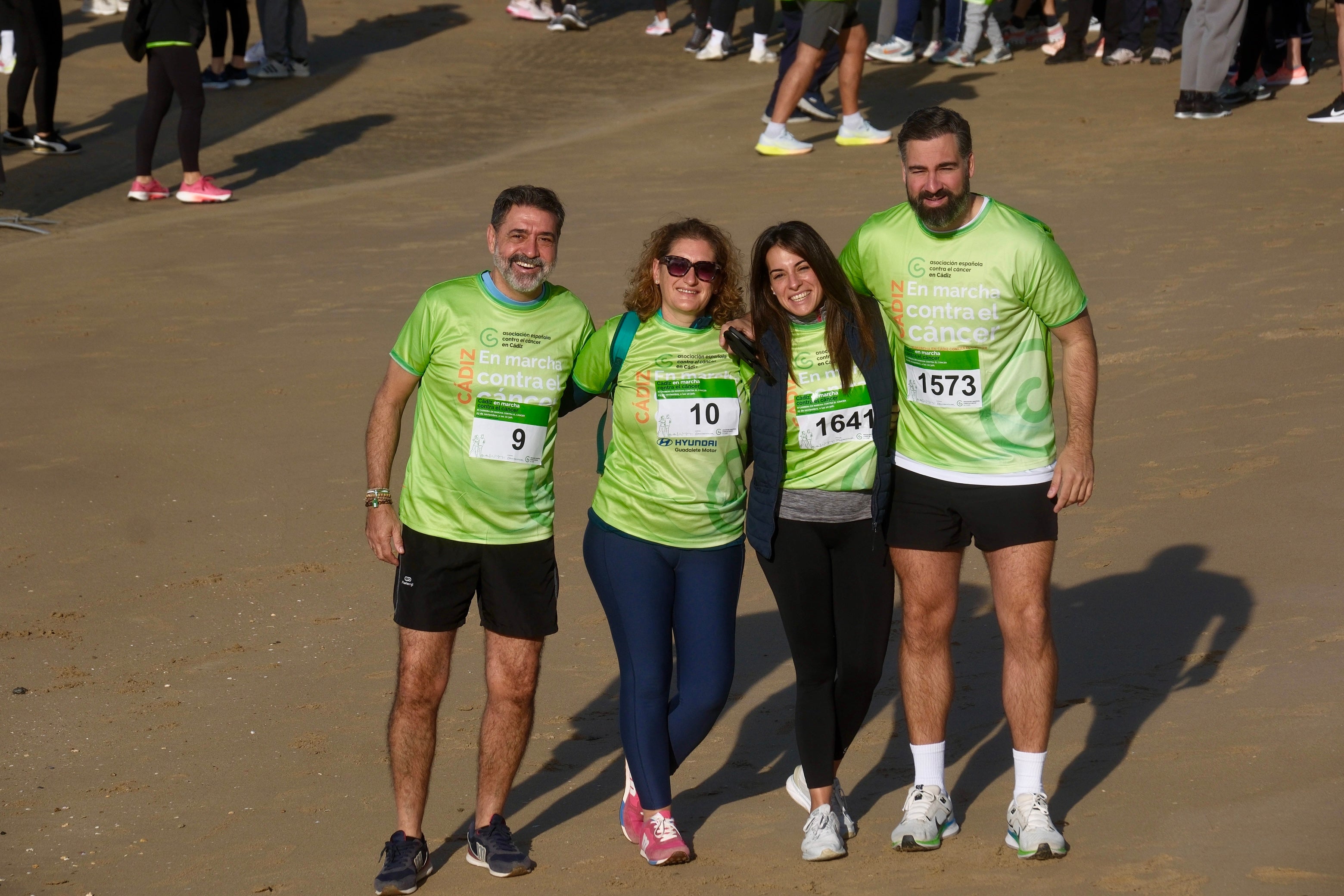 Más de 5.000 personas participan en la XI Carrera Cádiz en Marcha Contra el Cáncer
