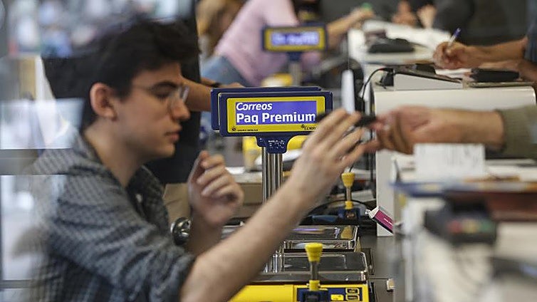 Cientos de cartas sin entregar en Cádiz: «En Puerto Serrano ya hay más de 2.000»