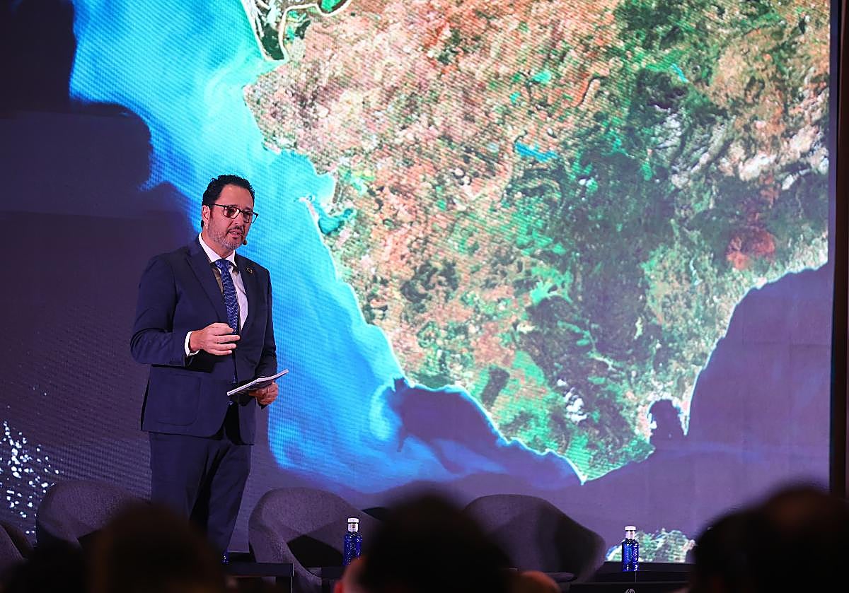 José Andrés Santos durante su intervención