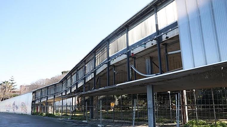 La maltrecha pérgola de Santa Bárbara