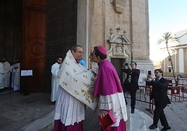 Fotos: Misa de presentación en Cádiz del administrador apostólico