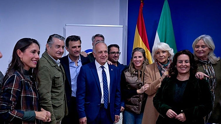El PP de Puerto Real inaugura una nueva sede, «abierta a escuchar» y sinónimo de «fortaleza» del proyecto