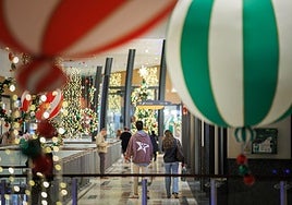 Tímida bajada del paro en Cádiz en la víspera de Navidad