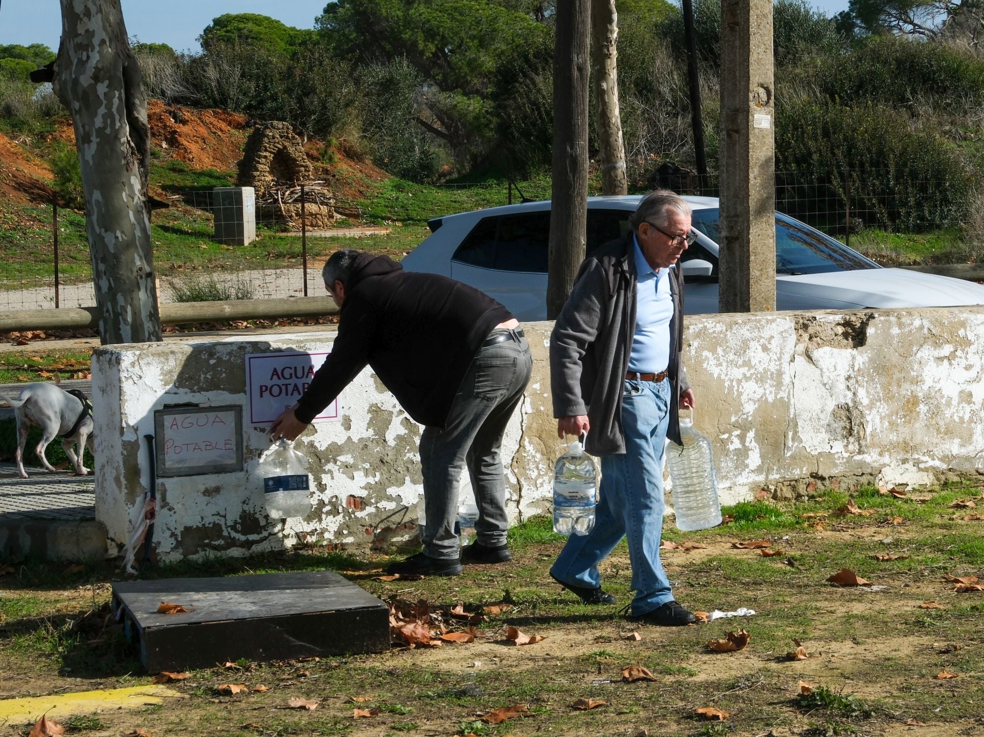 Fotos: Una avería deja a varias zonas de Puerto Real sin agua