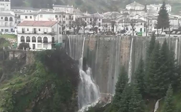 Imagen principal - Situación límite en Grazalema