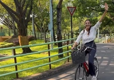 La tremenda caída de Paz Padilla en bicicleta durante su viaje a Hong Kong: «He visto todos los árboles aquí encima»