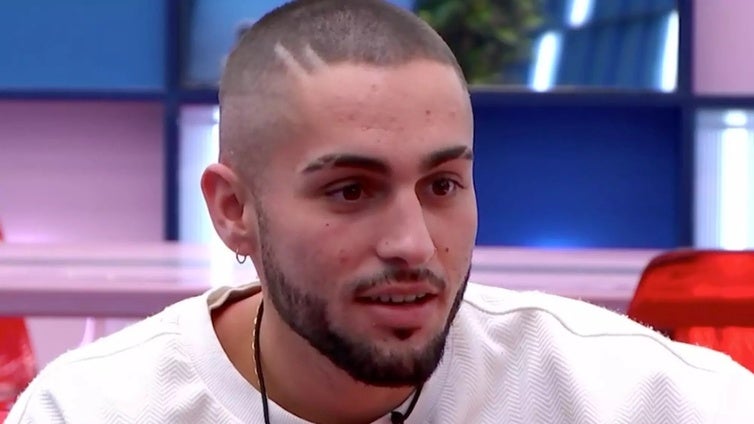 Manu Vulcán canta un cuplé de Juan Carlos Aragón en 'Gran Hermano'