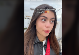 La influencer argentina que se ha enamorado de este pueblo de Cádiz: «Es muy tierno»